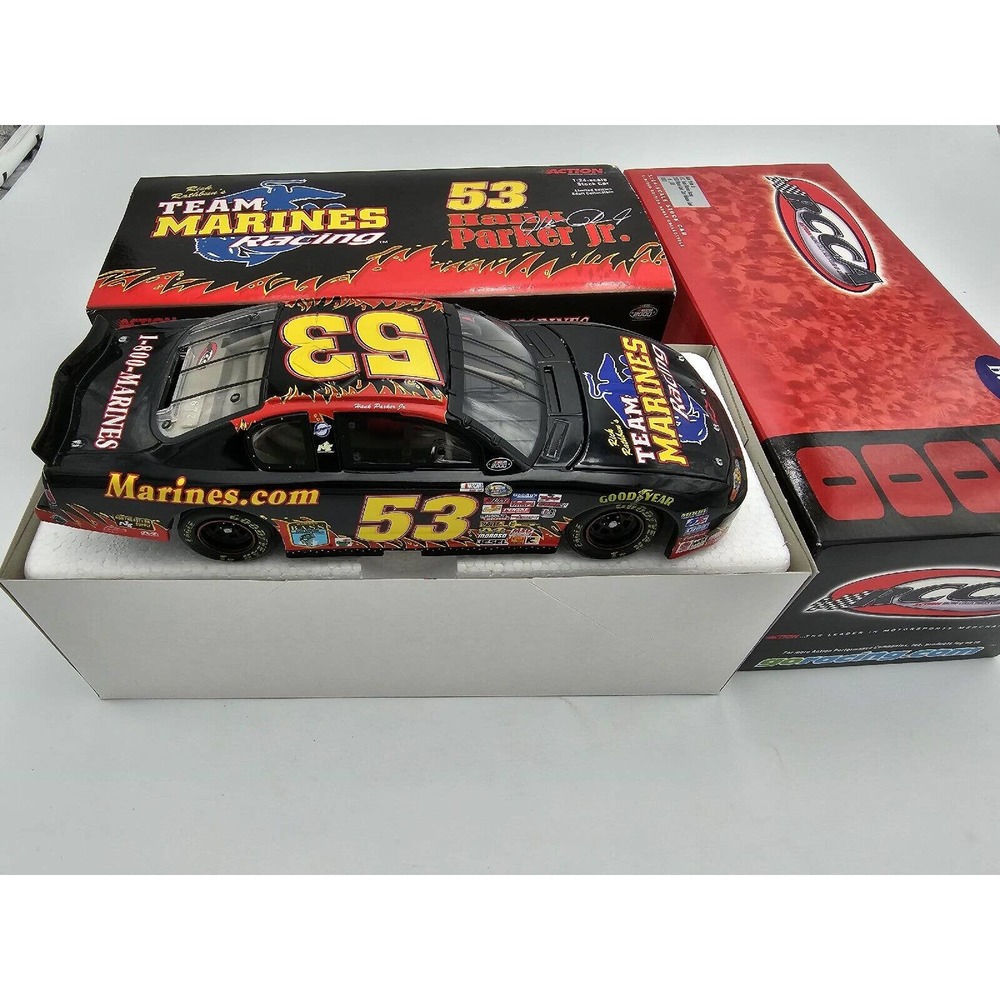 Action Hank Parker Jr #53 Team Marines Racing 2000 Monte Carlo Bank 1:24 Scale